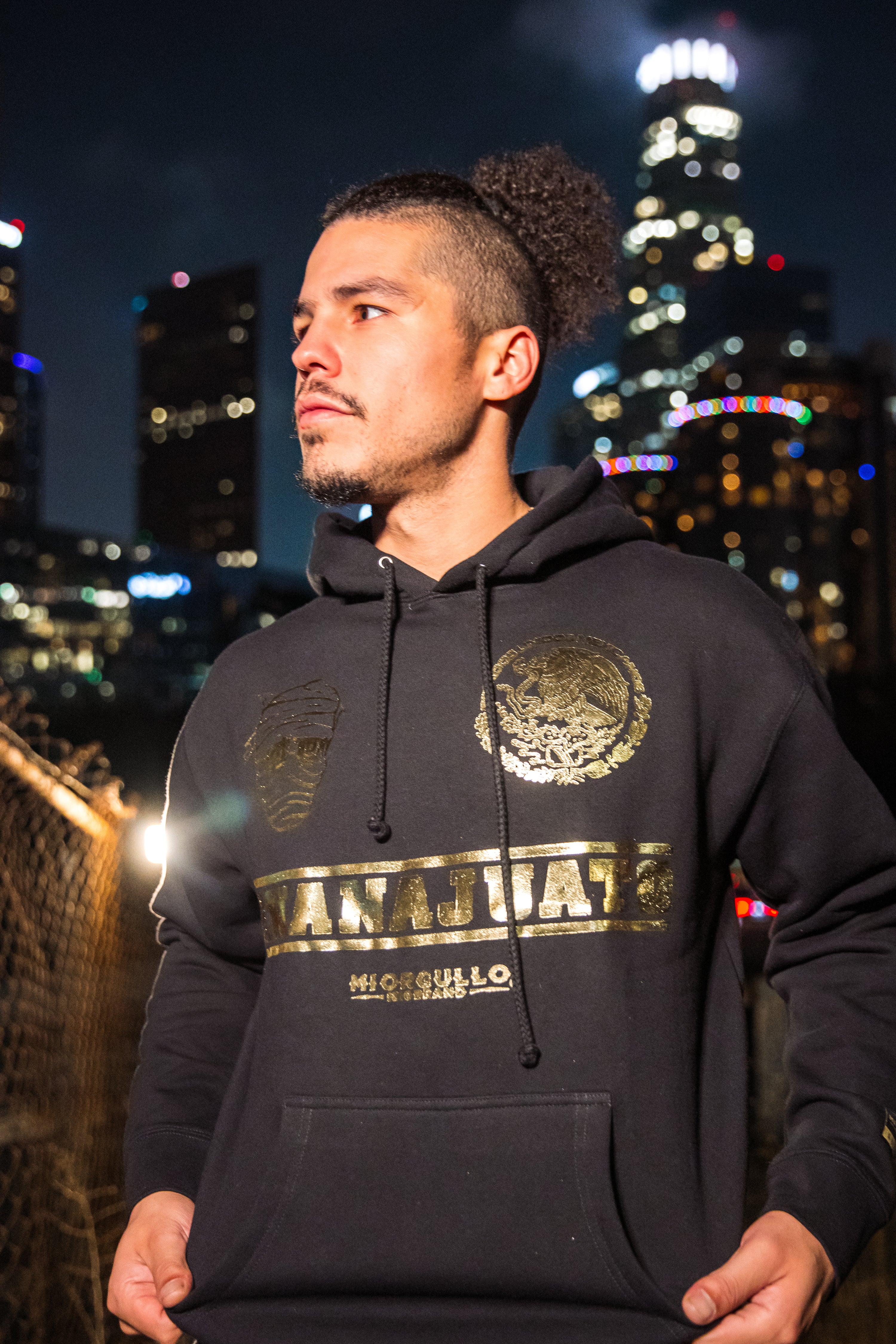 SUDADERA CON CAPUCHA GOLD RUSH GUANAJUATO PARA HOMBRE NEGRA