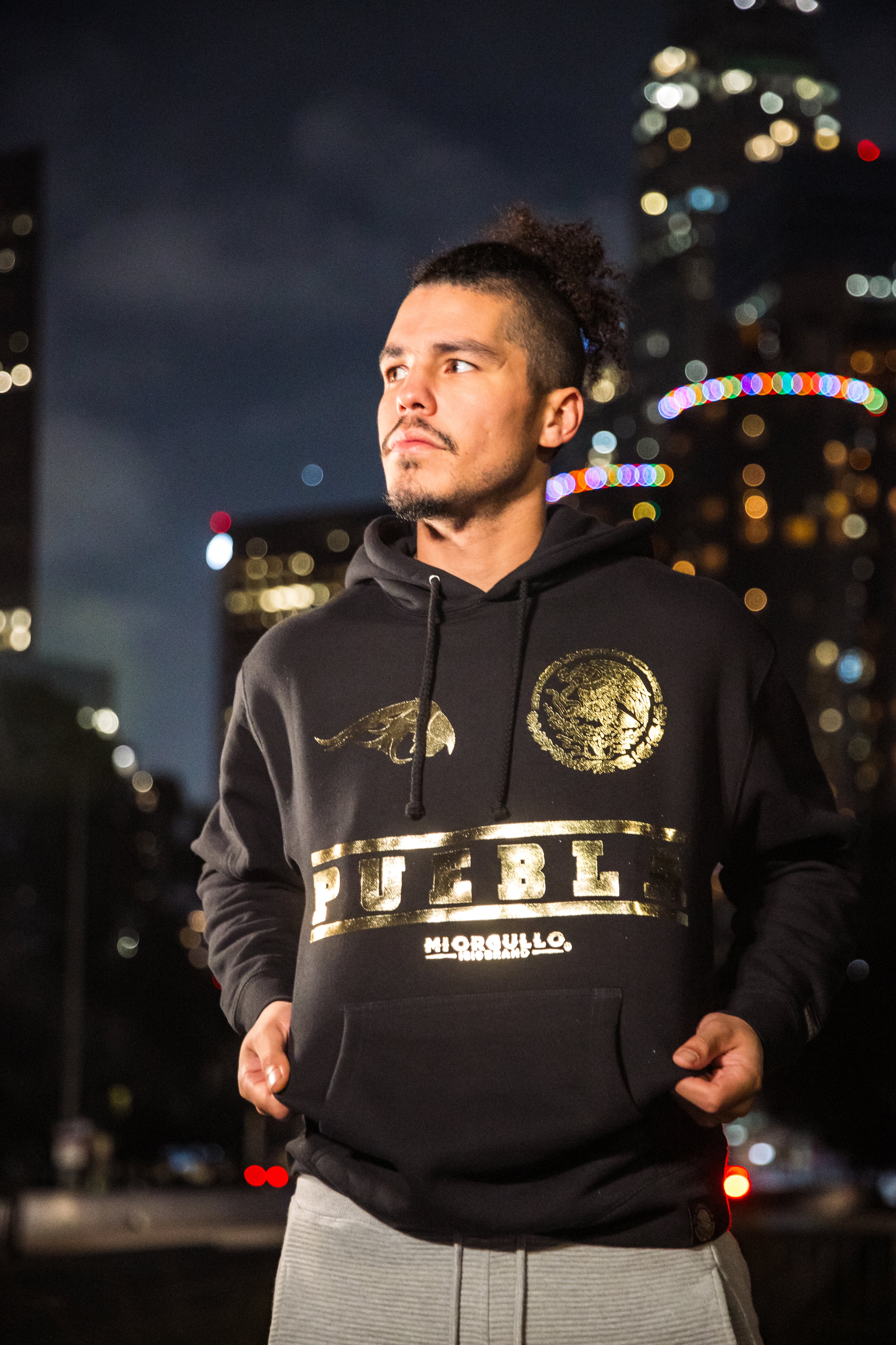 SUDADERA CON CAPUCHA PUEBLA GOLD RUSH NEGRA PARA HOMBRE