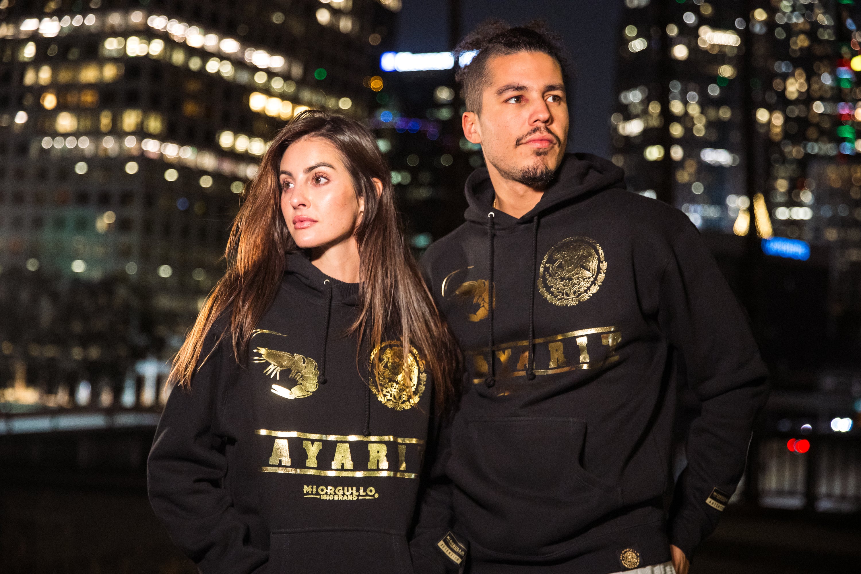 SUDADERA CON CAPUCHA GOLD RUSH NAYARIT PARA HOMBRE NEGRA