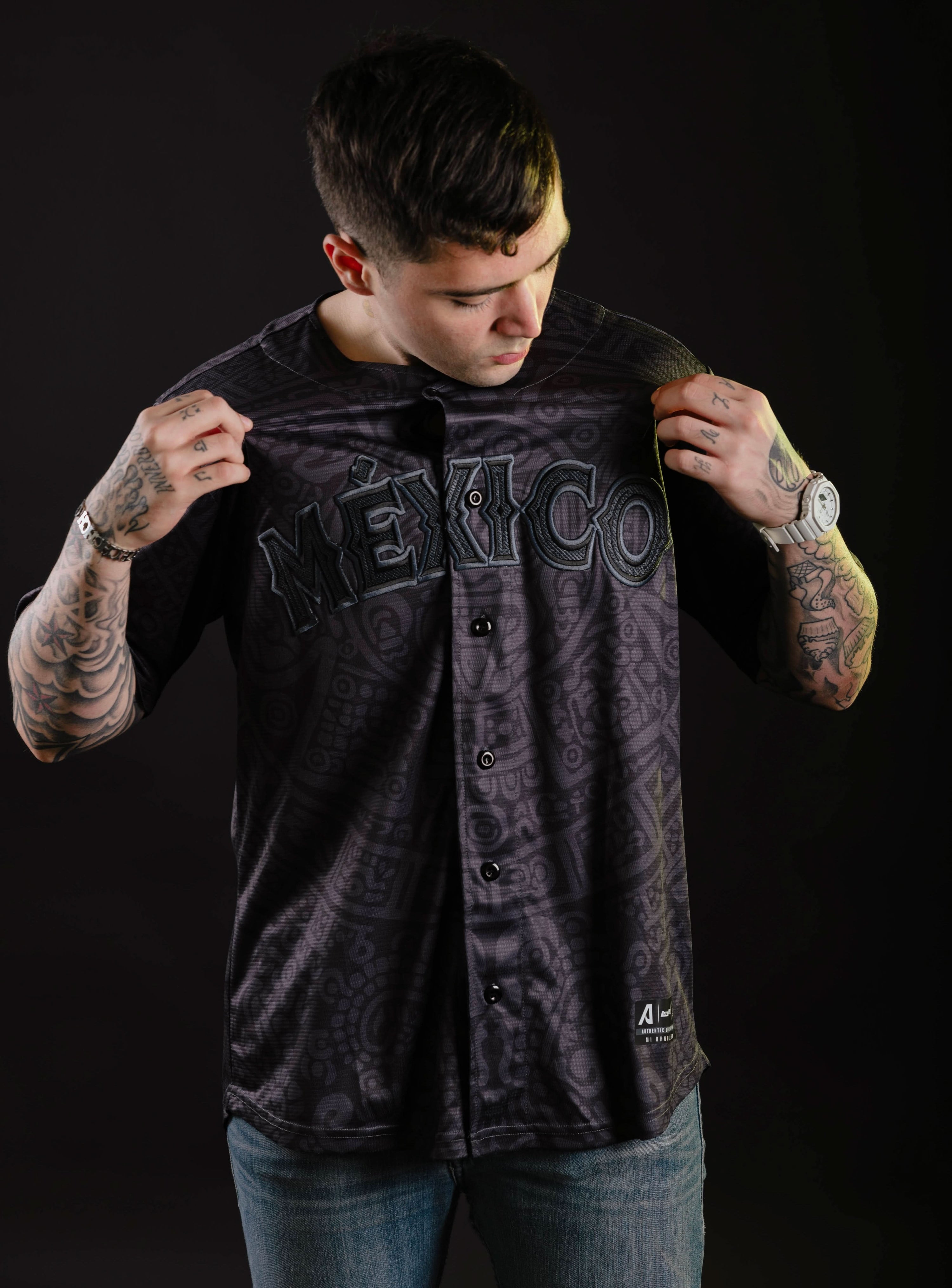 Pre-order: México Azteca Jersey – Estimated to begin shipping October 2025