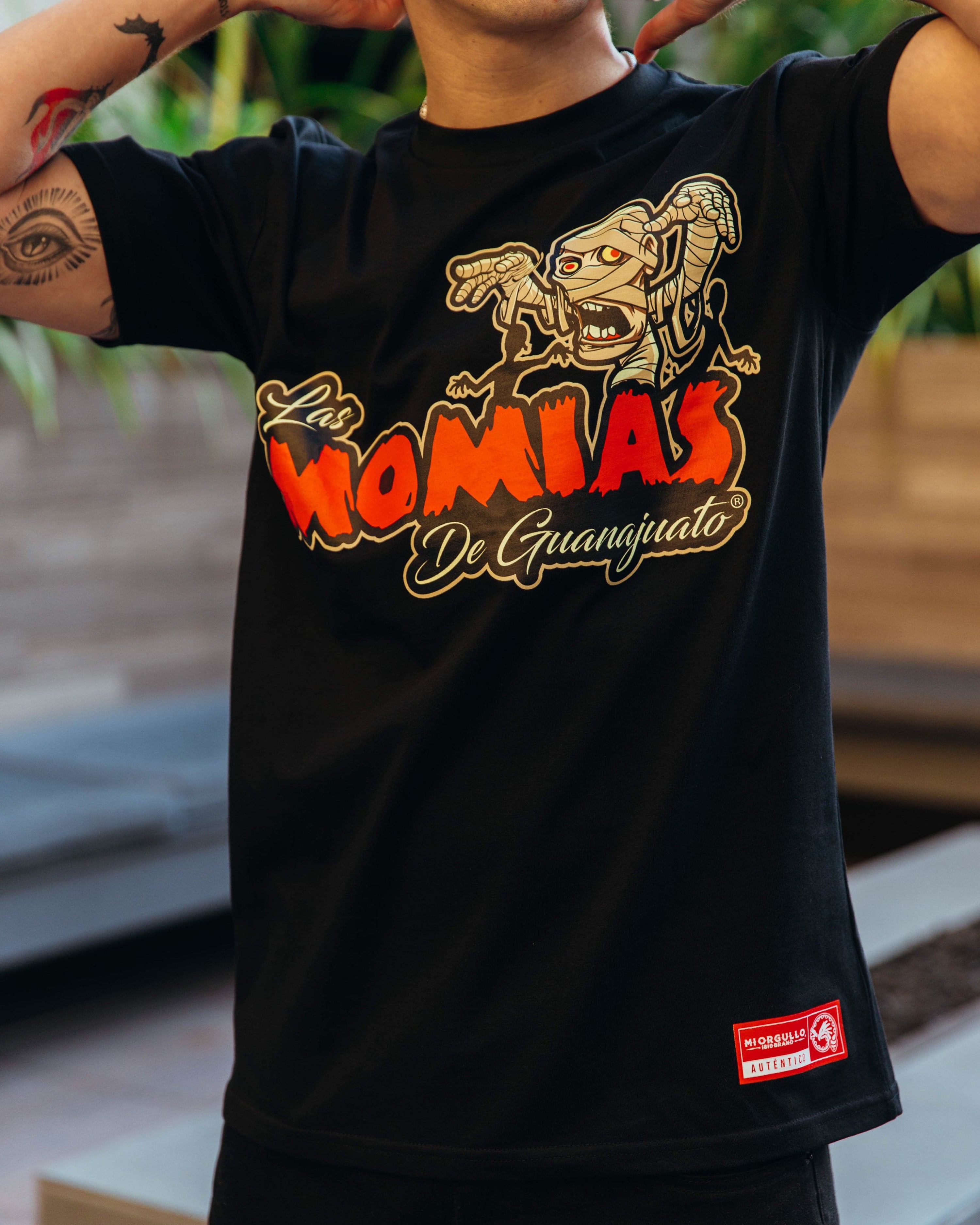 CAMISETA LAS MOMIAS DE GUANAJUATO NEGRO