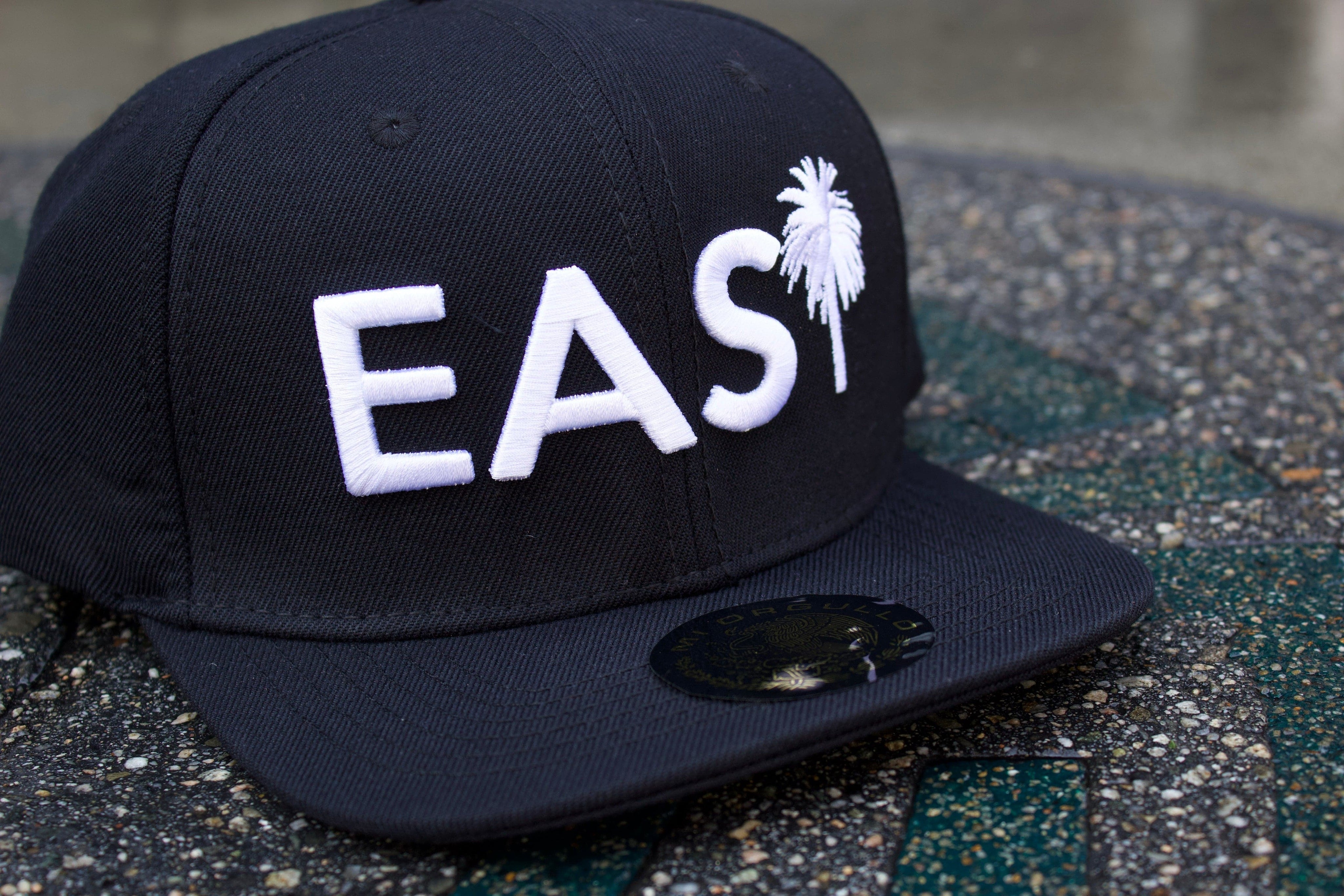 EAST BLACK SNAPBACK