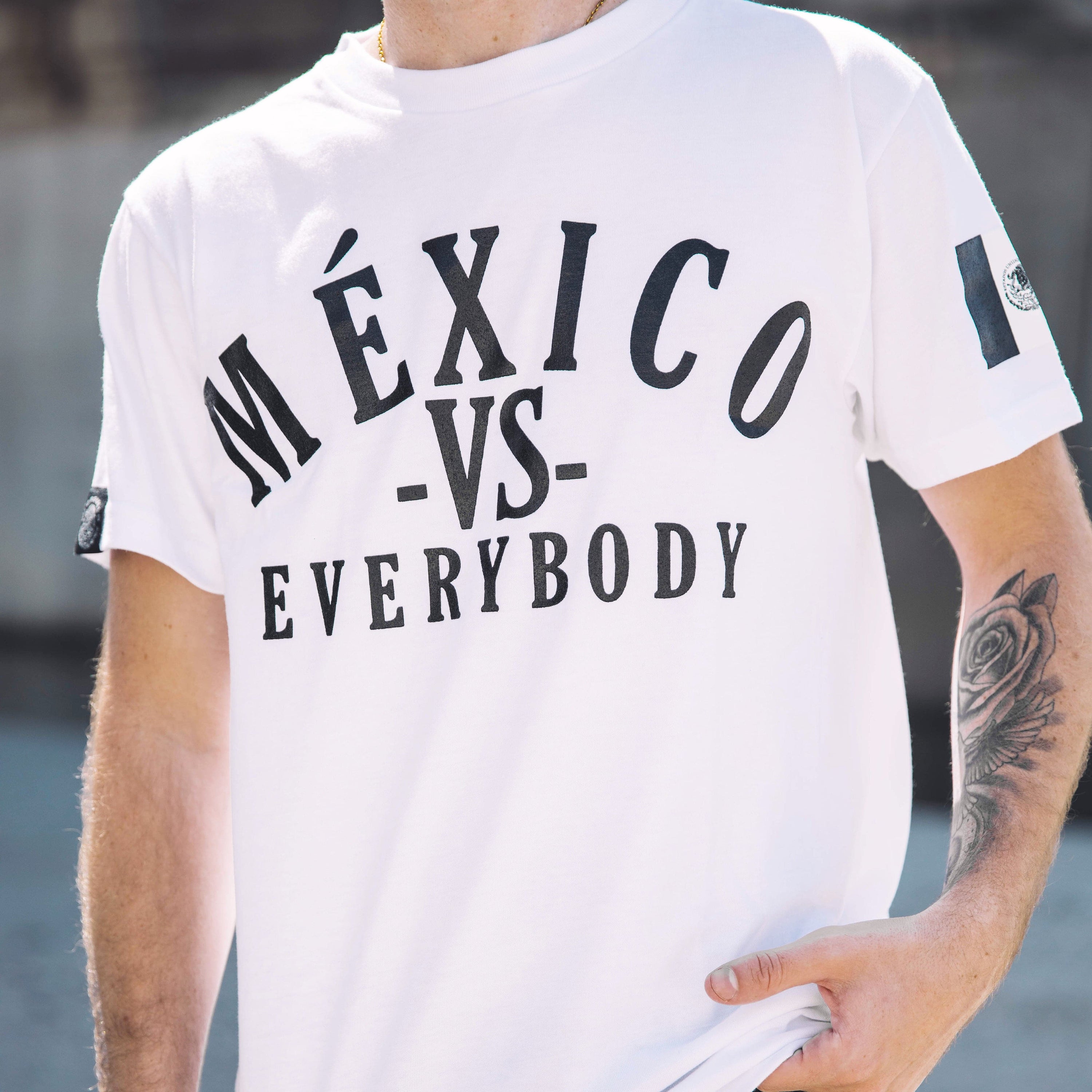 MÉXICO VS EVERYBODY WHITE T-SHIRT.