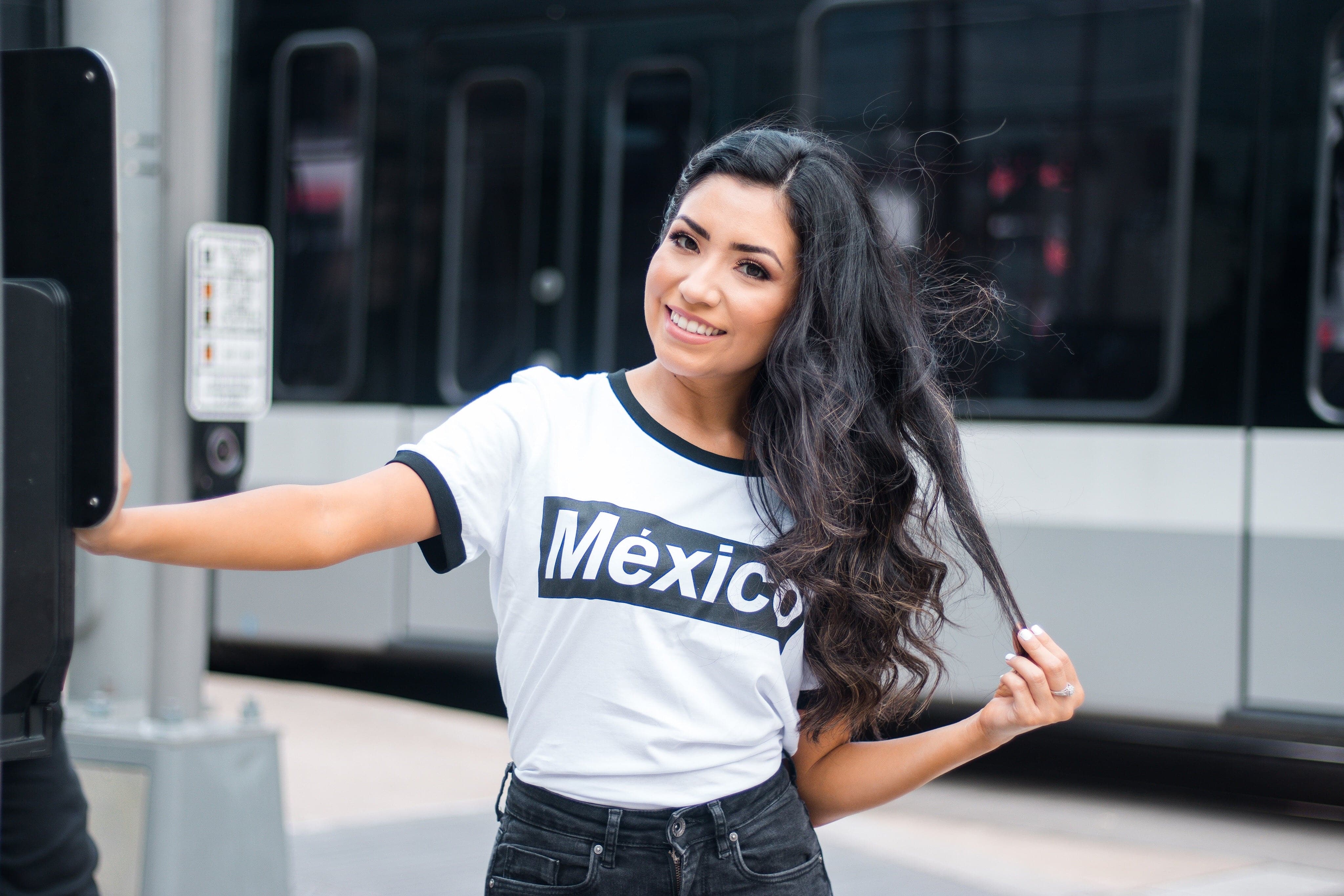 México Women Tee (White/Black)